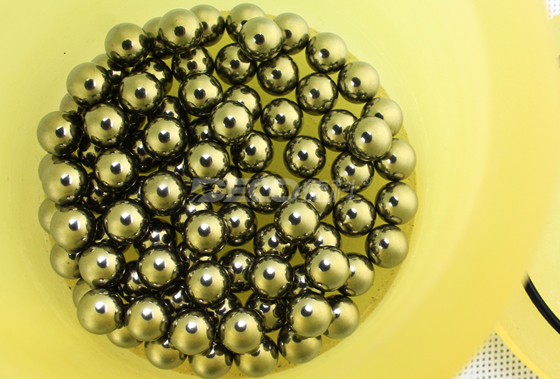 304�Ͳ��P���ĥ��